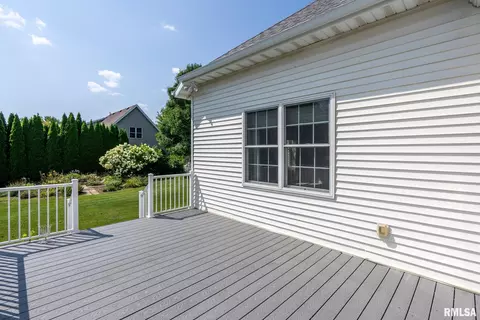 1003 W Spring St, Eldridge, IA 52748 photo 41