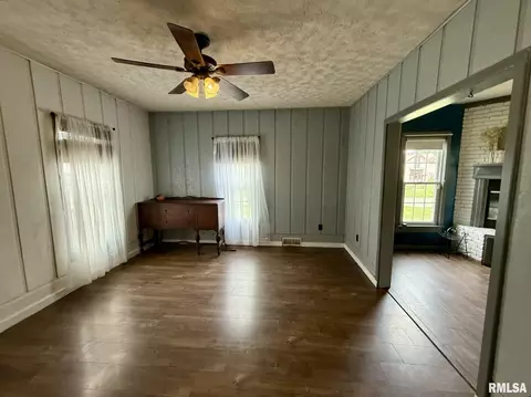 103 SE 2nd Ave, Galva, IL 61434 photo 17