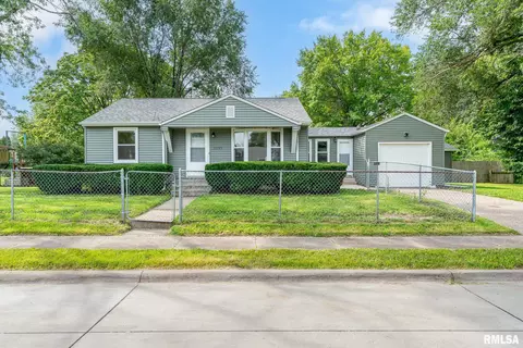 3505 W Lombard St, Davenport, IA 52804