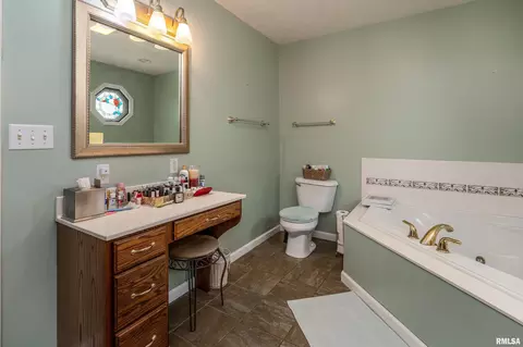 401 Bogie Dr, Herrin, IL 62948 photo 20
