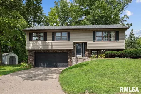 2809 79th Avenue Ct, Milan, IL 61264