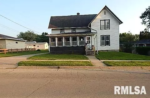 209 W Summit St, Maquoketa, IA 52060