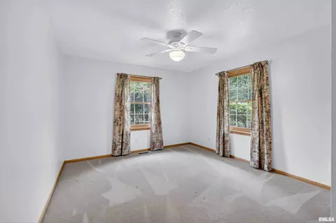 18 Dexter Blvd, Eldridge, IA 52748 photo 19