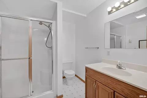 18 Dexter Blvd, Eldridge, IA 52748 photo 35