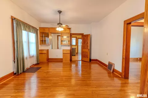 505 E 4th St, Rock Falls, IL 61071 photo 16