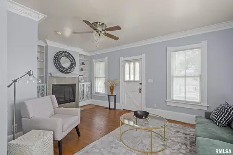 1631 16th St, Moline, IL 61265 photo 2