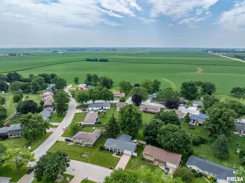 119 S Park View Dr, Eldridge, IA 52748 photo 36