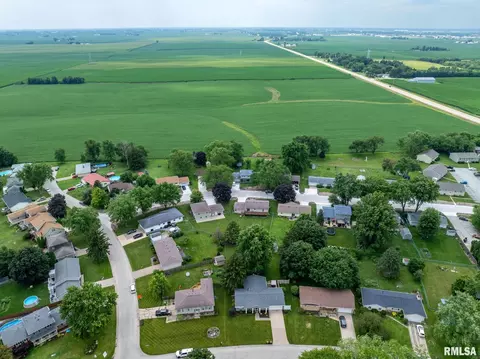 119 S Park View Dr, Eldridge, IA 52748 photo 43