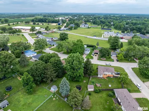119 S Park View Dr, Eldridge, IA 52748 photo 39