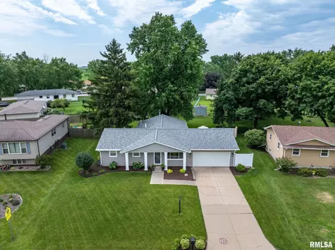 119 S Park View Dr, Eldridge, IA 52748 photo 35