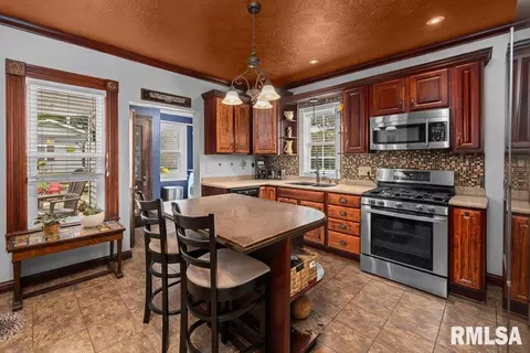 434 17th Ave, Moline, IL 61265 photo 6