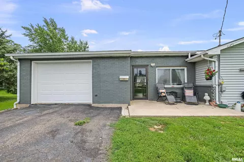 718 Harrison St, Kewanee, IL 61443 photo 3