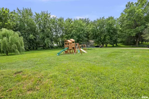 718 Harrison St, Kewanee, IL 61443 photo 36