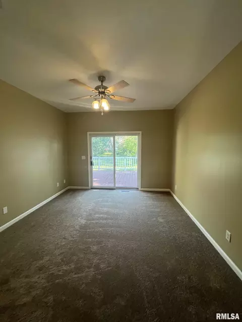 211 E College St, Kewanee, IL 61443 photo 36