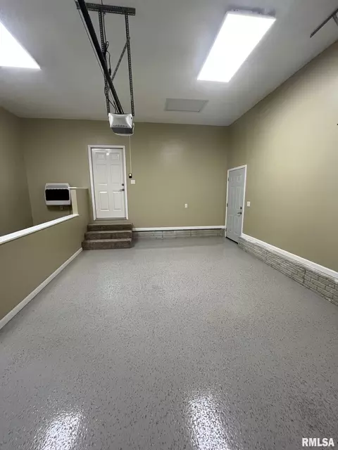 211 E College St, Kewanee, IL 61443 photo 44