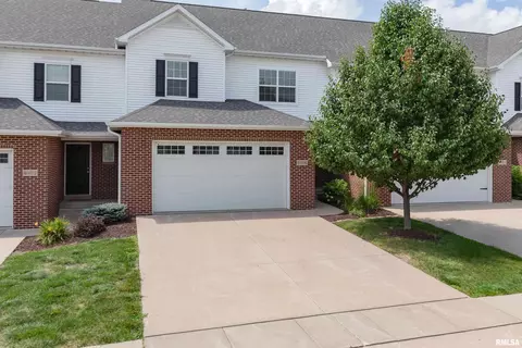 4446 Slate Creek Dr, Bettendorf, IA 52722
