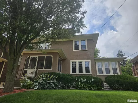 804 Iowa Ave, Muscatine, IA 52761