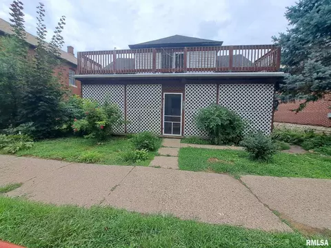 2764 Central Ave, Dubuque, IA 52001