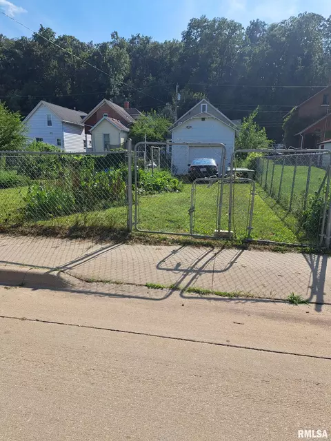 2764 Central Ave, Dubuque, IA 52001 photo 7
