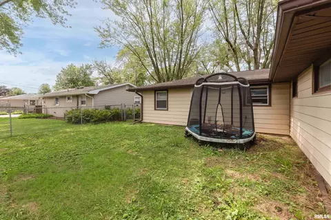 2315 11th St, Silvis, IL 61282 photo 7