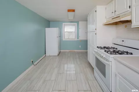 2315 11th St, Silvis, IL 61282 photo 16