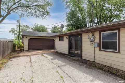 2315 11th St, Silvis, IL 61282 photo 4