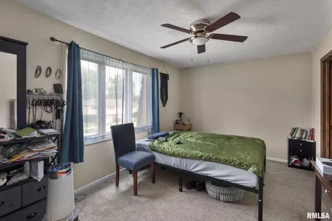 3533-3535 35th St, Moline, IL 61265 photo 9