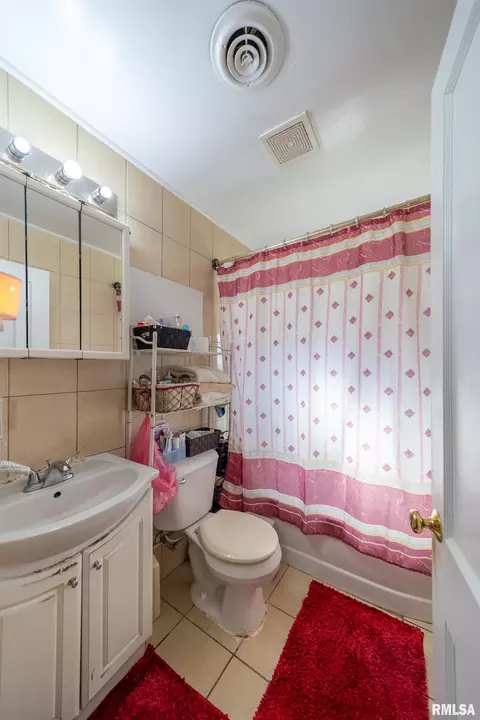 1003 40th St, Moline, IL 61265 photo 10