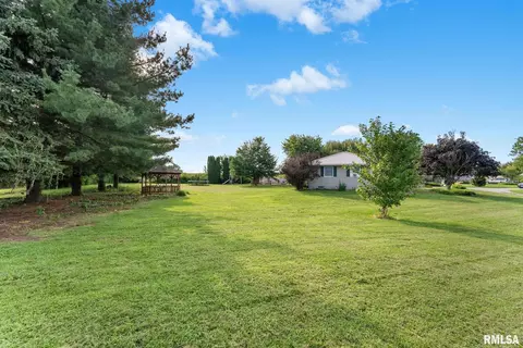 816 100th St, Joy, IL 61260 photo 3