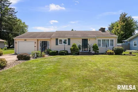 335 E College St, Kewanee, IL 61443