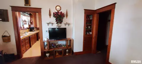 300 S 5th Ave, New Windsor, IL 61465 photo 13