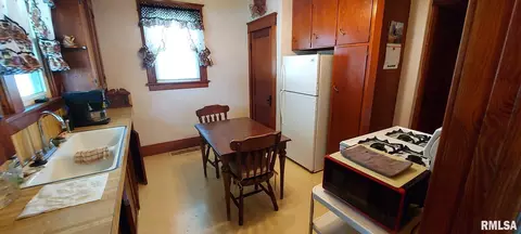 300 S 5th Ave, New Windsor, IL 61465 photo 26