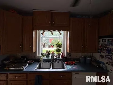 3903 26th St, Moline, IL 61265 photo 11