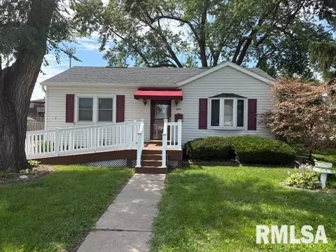 3903 26th St, Moline, IL 61265 photo 2