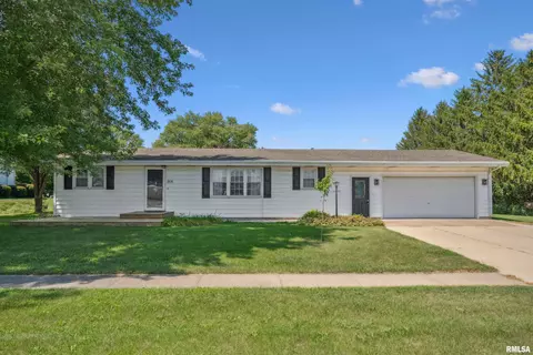 204 S East St, Annawan, IL 61234