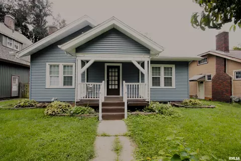 928 21st St, Rock Island, IL 61201
