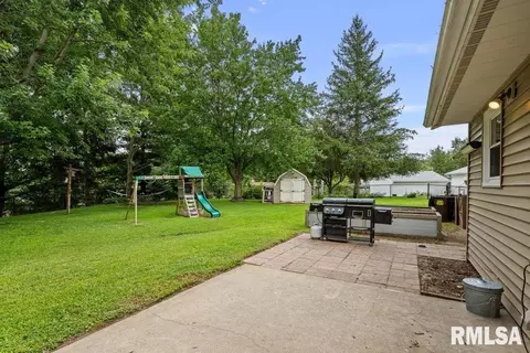 630 Hillandale Dr, Morrison, IL 61270 photo 23