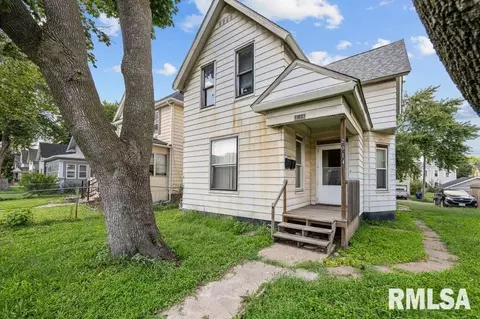 2014 Claussen St, Davenport, IA 52802