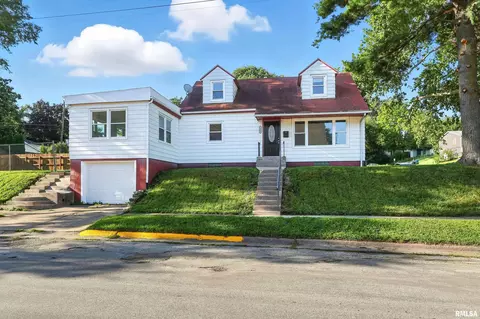 1300 2nd Ave, Silvis, IL 61282