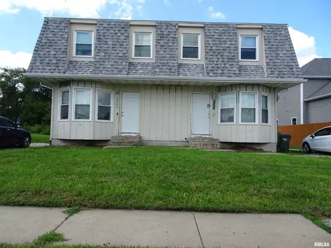 5524 N Division St, Davenport, IA 52806