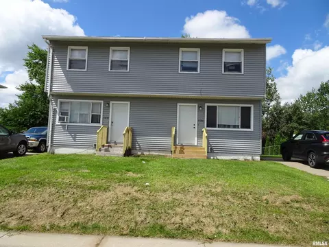 5436 N Division St, Davenport, IA 52806