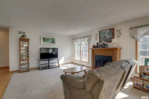 1903 N 1400th Ave, Camp Point, IL 62320 photo 9
