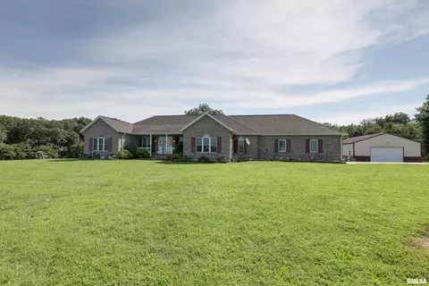 1903 N 1400th Ave, Camp Point, IL 62320 photo 3