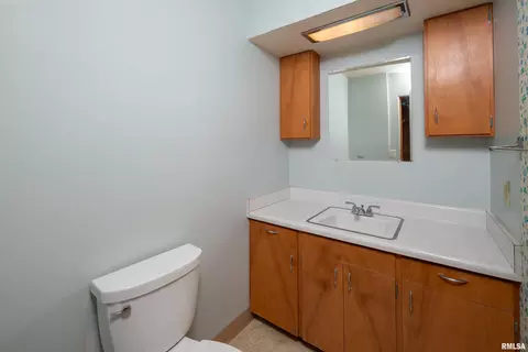 514 28th Ave, Moline, IL 61265 photo 17