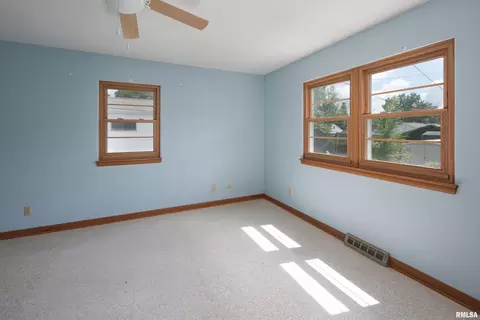 514 28th Ave, Moline, IL 61265 photo 15