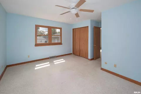 514 28th Ave, Moline, IL 61265 photo 14