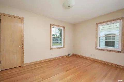 514 28th Ave, Moline, IL 61265 photo 23