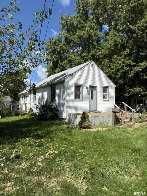 501 N East St, Cambridge, IL 61238
