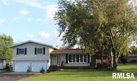 315 E Mcclure St, Kewanee, IL 61443 photo 2