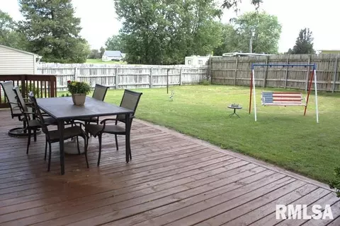 315 E Mcclure St, Kewanee, IL 61443 photo 7